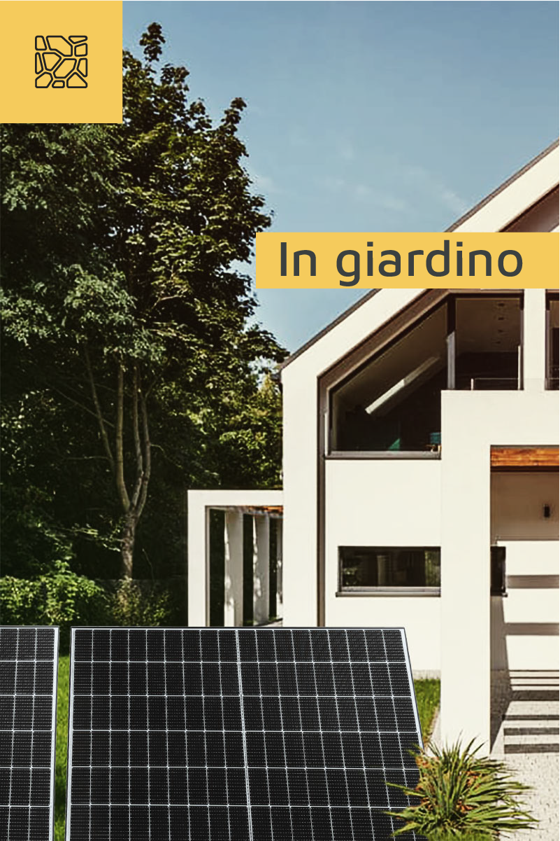 fotovoltaico da balcone in giardino